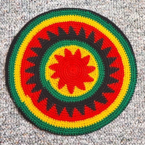 Rasta Handmade Reggae Style Crochet Beret Beanie - Picture 1 of 4